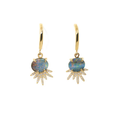 Boucles d’oreilles opales et diamants